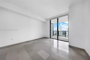 88 SW 7th St, Miami, FL 33130 - Photo 24