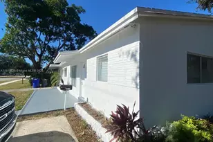 6901 Thomas St, Hollywood, FL 33024 - Photo 2