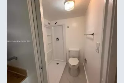 17021 N Bay Rd #221, Sunny Isles Beach, FL 33160 - Photo 18