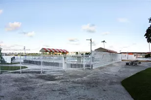 1301 NE Miami Gardens Dr, Miami, FL 33179 - Photo 56