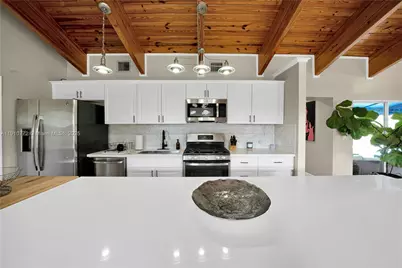 18900 Belview Dr, Cutler Bay, FL 33157 - Photo 6