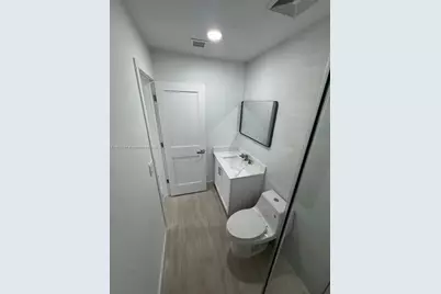 1670 SW 11th Ter #Front, Miami, FL 33135 - Photo 20