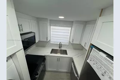 1670 SW 11th Ter #Front, Miami, FL 33135 - Photo 22