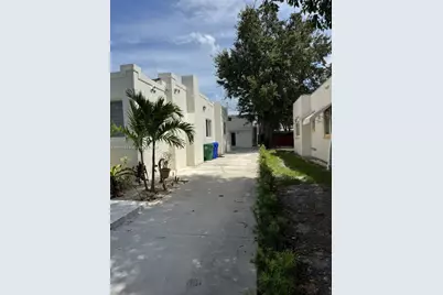 1670 SW 11th Ter #Front, Miami, FL 33135 - Photo 4