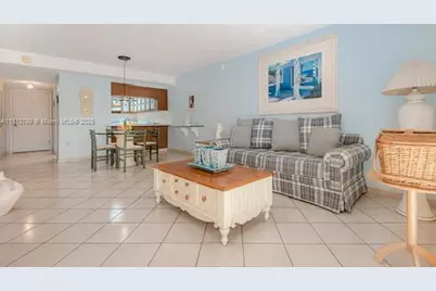 1890 W 56th St #1423, Hialeah, FL 33012 - Photo 2