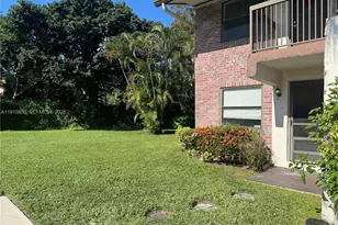 6031 Shaker Wood Cir, Tamarac, FL 33319 - Photo 2