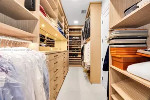 10 Edgewater Dr, Coral Gables, FL 33133 - Photo 22