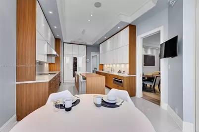 10 Edgewater Dr #PH-C, Coral Gables, FL 33133 - Photo 14