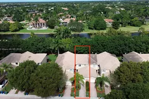 3887 Tree Top Dr, Weston, FL 33332 - Photo 6