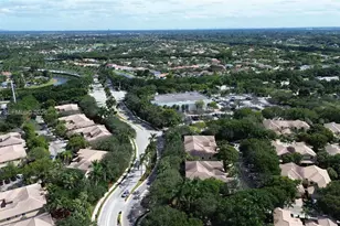 3887 Tree Top Dr, Weston, FL 33332 - Photo 10