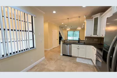 3887 Tree Top Dr #3887, Weston, FL 33332 - Photo 18
