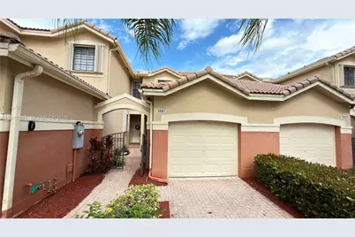 3887 Tree Top Dr #3887, Weston, FL 33332 - Photo 4
