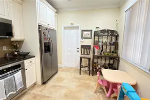 3887 Tree Top Dr, Weston, FL 33332 - Photo 12