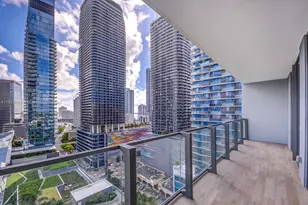 88 SW 7th St, Miami, FL 33130 - Photo 18
