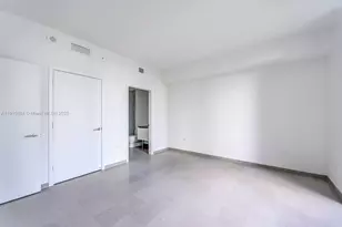 88 SW 7th St, Miami, FL 33130 - Photo 8