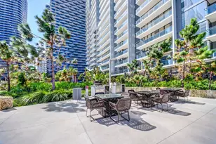 88 SW 7th St, Miami, FL 33130 - Photo 38