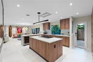 1075 NE 99th St, Miami Shores, FL 33138 - Photo 16