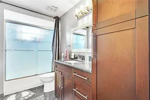 13787 NW 19th Ct, Pembroke Pines, FL 33028 - Photo 28