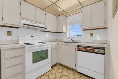 3100 W Rolling Hills Cir #707, Davie, FL 33328 - Photo 22