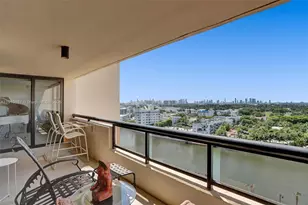 2555 Collins Ave, Miami Beach, FL 33140 - Photo 18