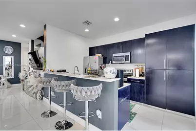 140 SE 7th Way, Pompano Beach, FL 33060 - Photo 12