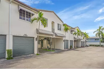 140 SE 7th Way, Pompano Beach, FL 33060 - Photo 1