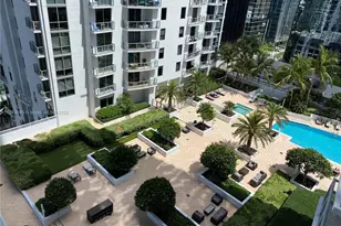 1050 Brickell Ave, Miami, FL 33131 - Photo 14
