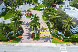 8660 SW 212th St, Cutler Bay, FL 33189 - Photo 6