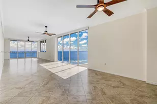 704 N Ocean Blvd, Pompano Beach, FL 33062 - Photo 10
