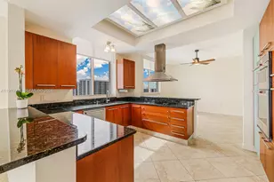 704 N Ocean Blvd, Pompano Beach, FL 33062 - Photo 14