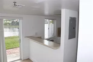 180 Riviera Cir, Weston, FL 33326 - Photo 18