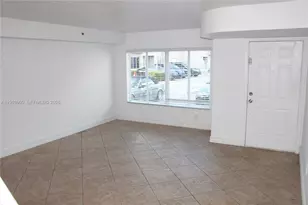 180 Riviera Cir, Weston, FL 33326 - Photo 16