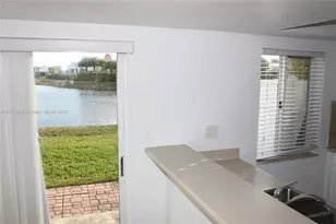 180 Riviera Cir, Weston, FL 33326 - Photo 16