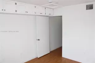 180 Riviera Cir, Weston, FL 33326 - Photo 10