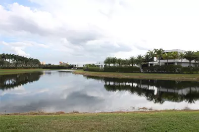180 Riviera Cir #30-5, Weston, FL 33326 - Photo 1