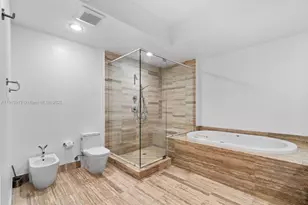 16001 Collins Ave, Sunny Isles Beach, FL 33160 - Photo 30