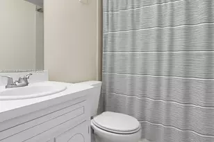 14105 SW Kendale Lakes Cir, Miami, FL 33183 - Photo 16