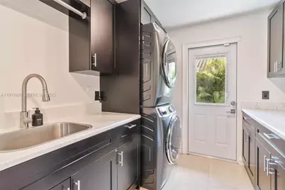 1222 Manor Ct, Weston, FL 33326 - Photo 26