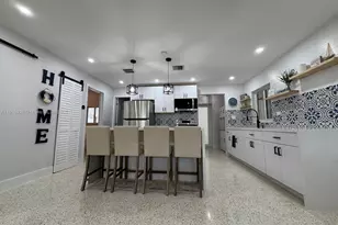 219 S Bay Harbor Dr, Key Largo, FL 33037 - Photo 4