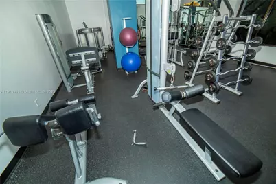 100 Bayview Dr #325, Sunny Isles Beach, FL 33160 - Photo 80