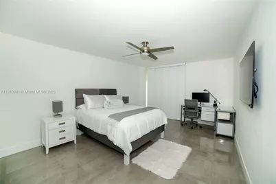 100 Bayview Dr #325, Sunny Isles Beach, FL 33160 - Photo 44