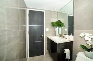 100 Bayview Dr, Sunny Isles Beach, FL 33160 - Photo 36