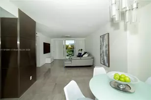 100 Bayview Dr, Sunny Isles Beach, FL 33160 - Photo 4