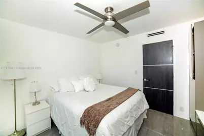 100 Bayview Dr #325, Sunny Isles Beach, FL 33160 - Photo 30
