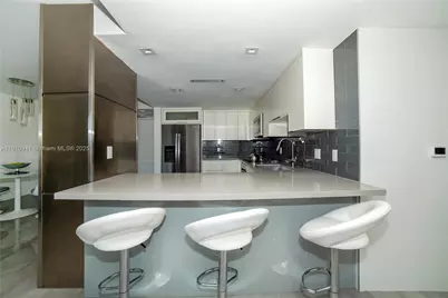 100 Bayview Dr #325, Sunny Isles Beach, FL 33160 - Photo 14