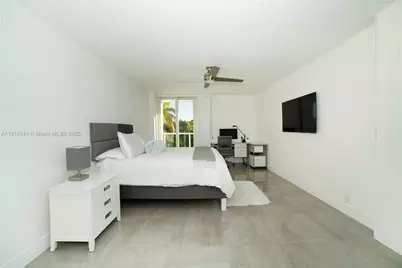 100 Bayview Dr #325, Sunny Isles Beach, FL 33160 - Photo 40