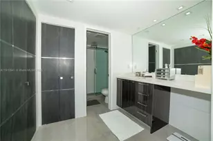 100 Bayview Dr, Sunny Isles Beach, FL 33160 - Photo 48