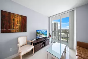 1900 N Bayshore Dr, Miami, FL 33132 - Photo 20