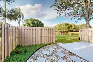 11175 SW 17th Manor, Davie, FL 33324 - Photo 4