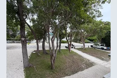 219 S Bay Harbor Dr. #B, Key Largo, FL 33037 - Photo 12